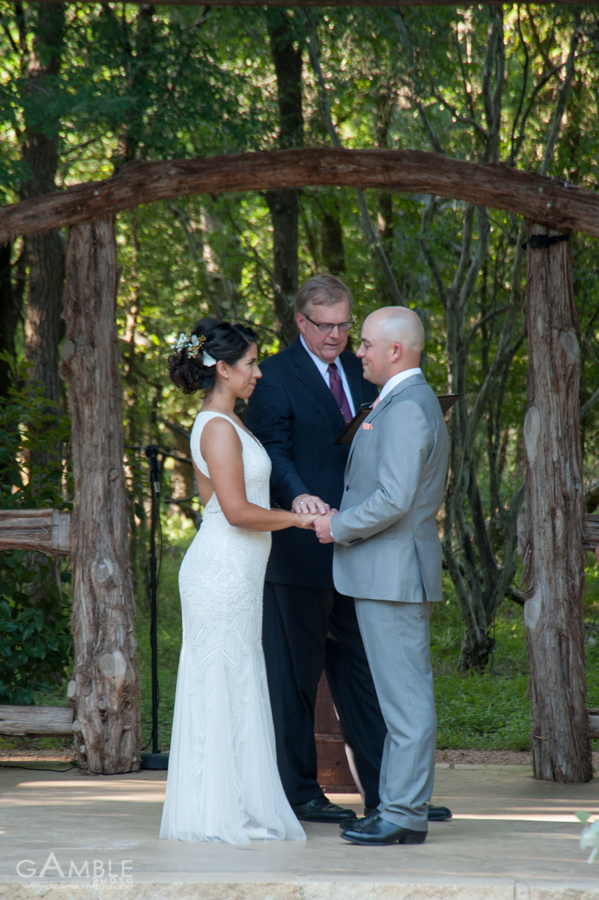 Redbud Hall wedding photo,Texas Old Town wedding, texas hill country,Texas Hill Country Photographer, Texas Hill Country wedding 