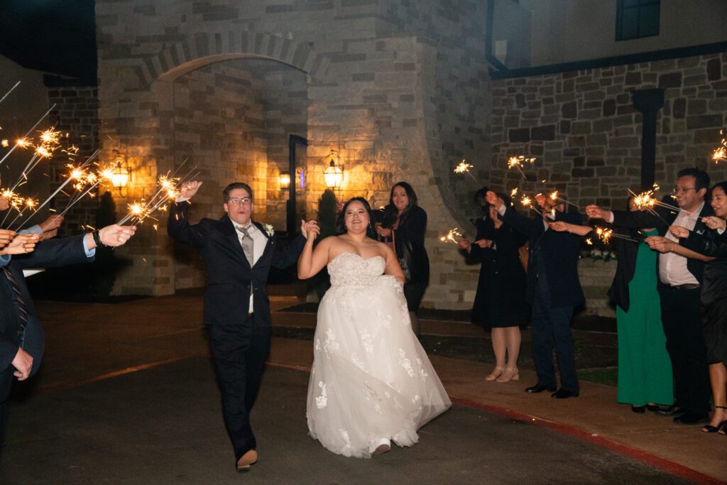 bride and groom wedding photo, Candelwood Ridge wedding photo, send off Candlewood Ridge venue,Texas Hill Country Photographer, Texas Hill Country wedding 