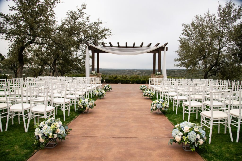 bride and groom wedding photo, Candelwood Ridge wedding photo, ceremony site Candlewood Ridge venue,Texas Hill Country Photographer, Texas Hill Country wedding 